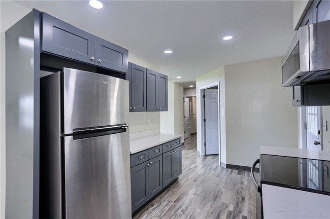 Photo - 102 Kathleen Dr Unit 2