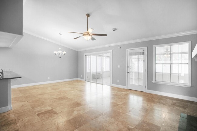 Photo - 319 L'Atrium Dr