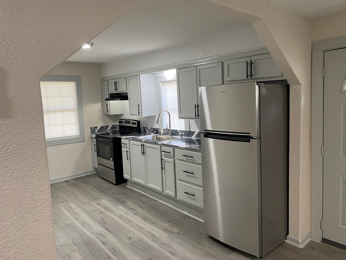 Photo - 626 Edward St