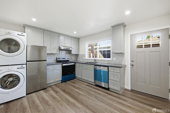 Building Photo - 1942 Peggy Dr