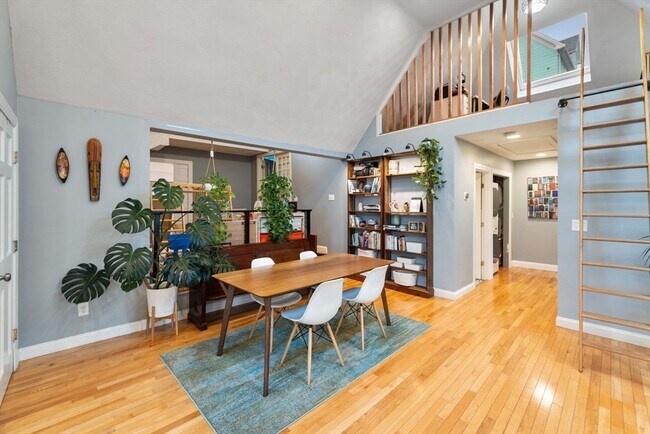 Photo - 890 Winthrop Ave Unidad 2