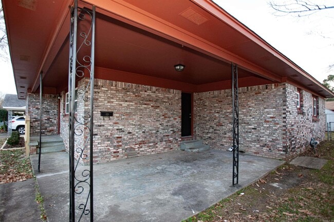 Photo - 6510 Farmstead Rd