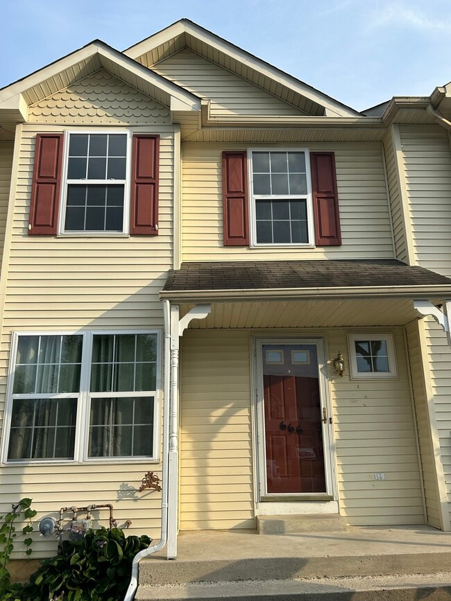 Building Photo - 666 Walnut Tree Dr