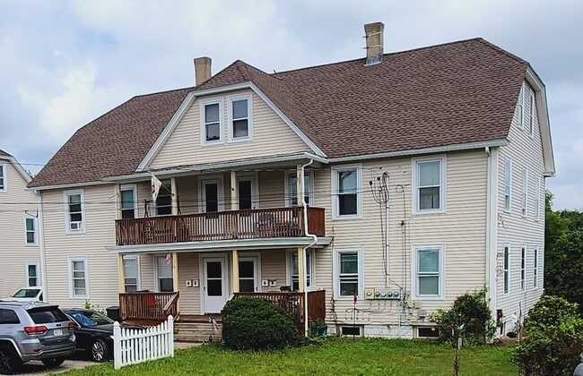 Photo - 20 N Main St Unit 1 Left