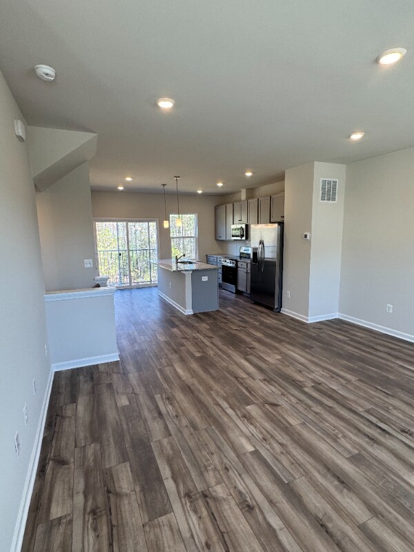 5886 Ginger Dr