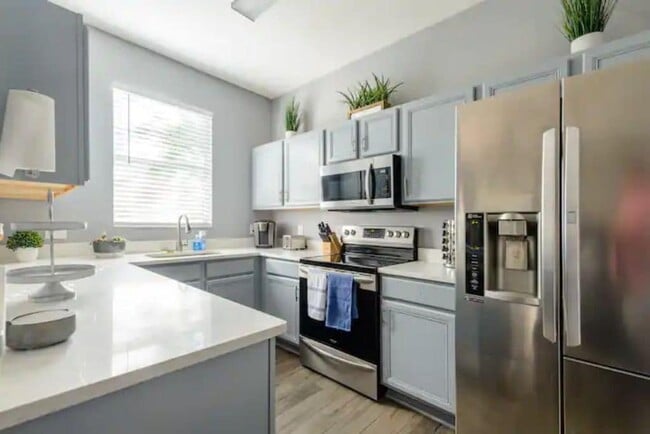 Photo - 120 Palermo St