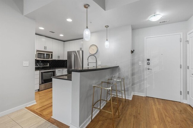 Photo - 360 Nueces St Unit 911