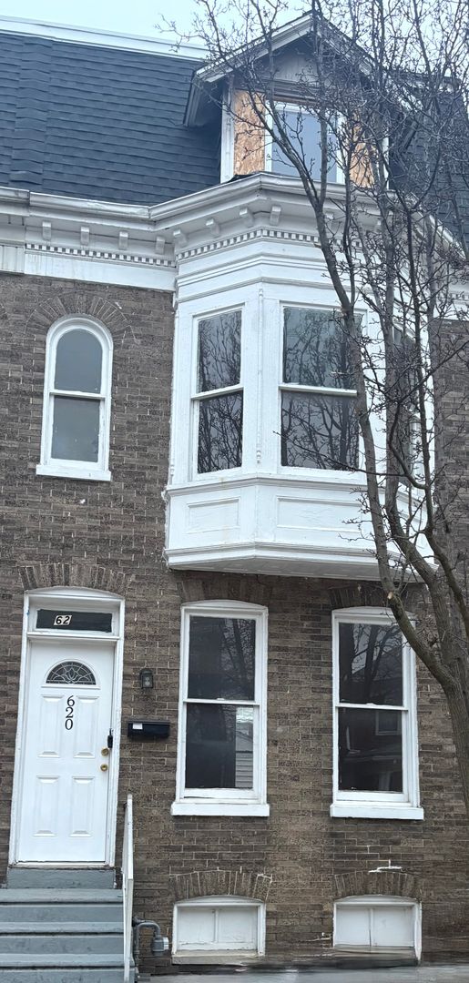 Building Photo - Fully Renovated Spacious 4 Bedroom 1.5 Bath House, Garage-York City SD