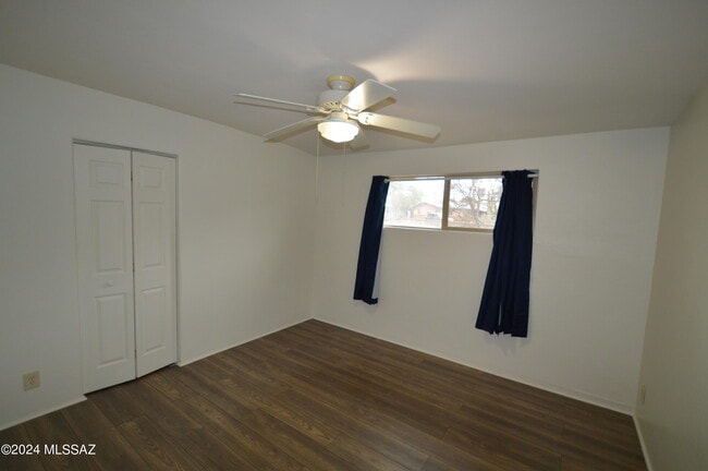 Photo - 3957 E Hampton Pl