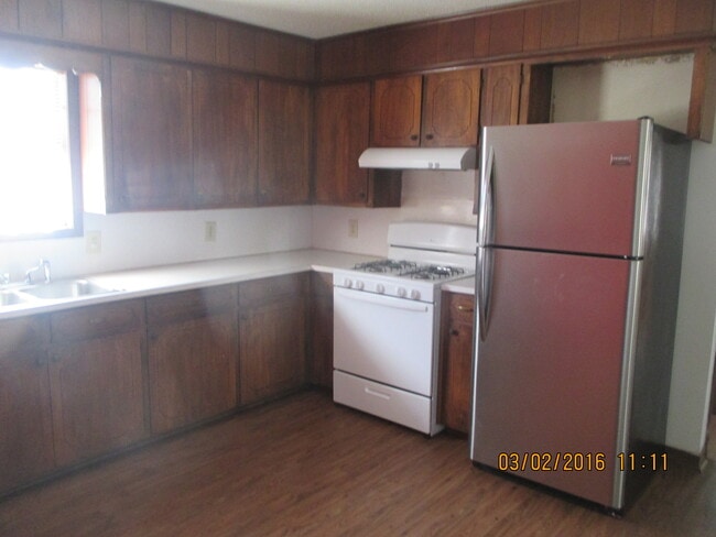 Photo - 213 Cazort St