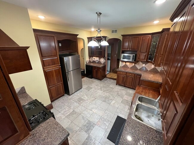 Cocina - 3457 Arsenal St Unidad ArsenalArkansas 2nd Floor