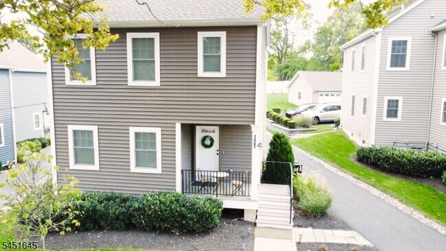 156 Broad St Unit A