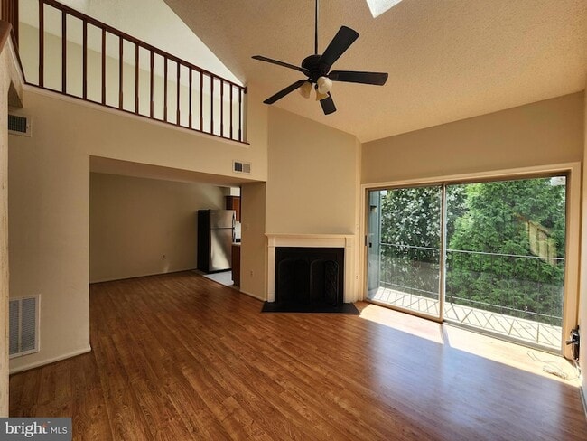 Building Photo - 7731 Inversham Dr Unit 157 Rental