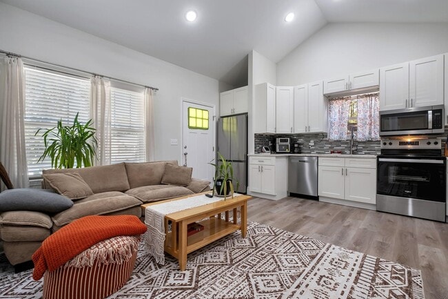 Photo - 15 Arapaho Trail