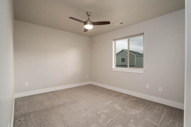 Photo - 1403 Happy Ln Unidad A