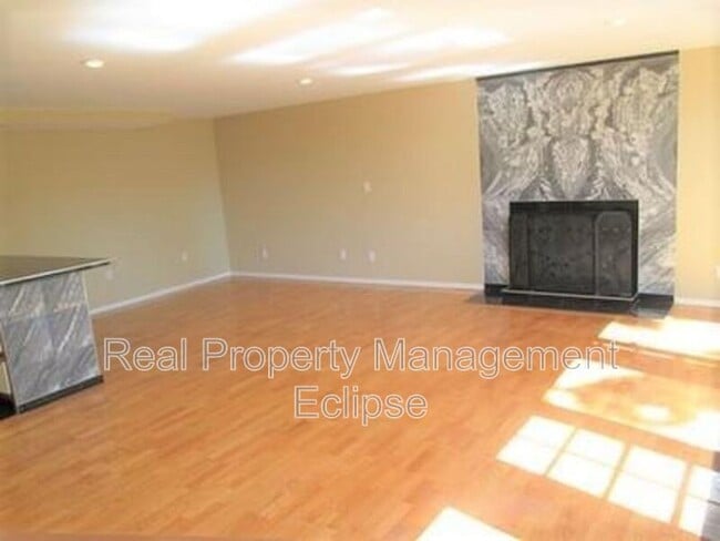 Photo - 533 157th Ave SE Unit #1F