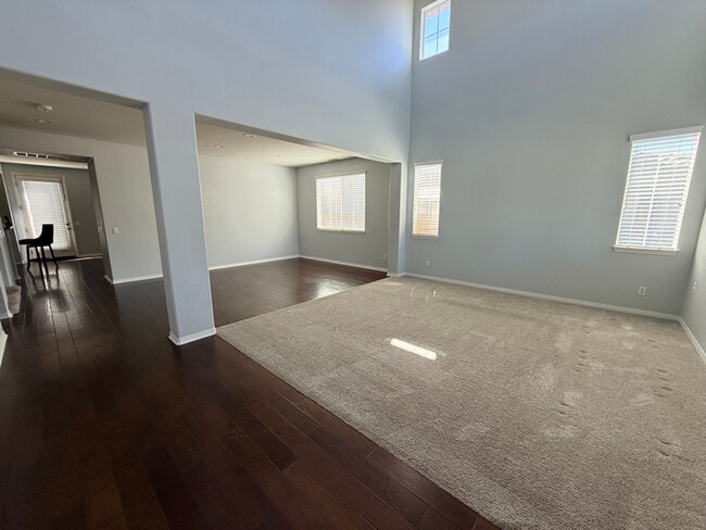 Photo - 8108 Finch St