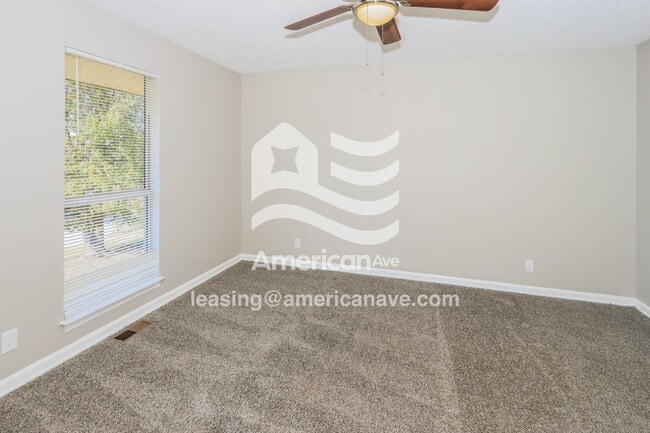 Photo - 107 Colbert Blvd