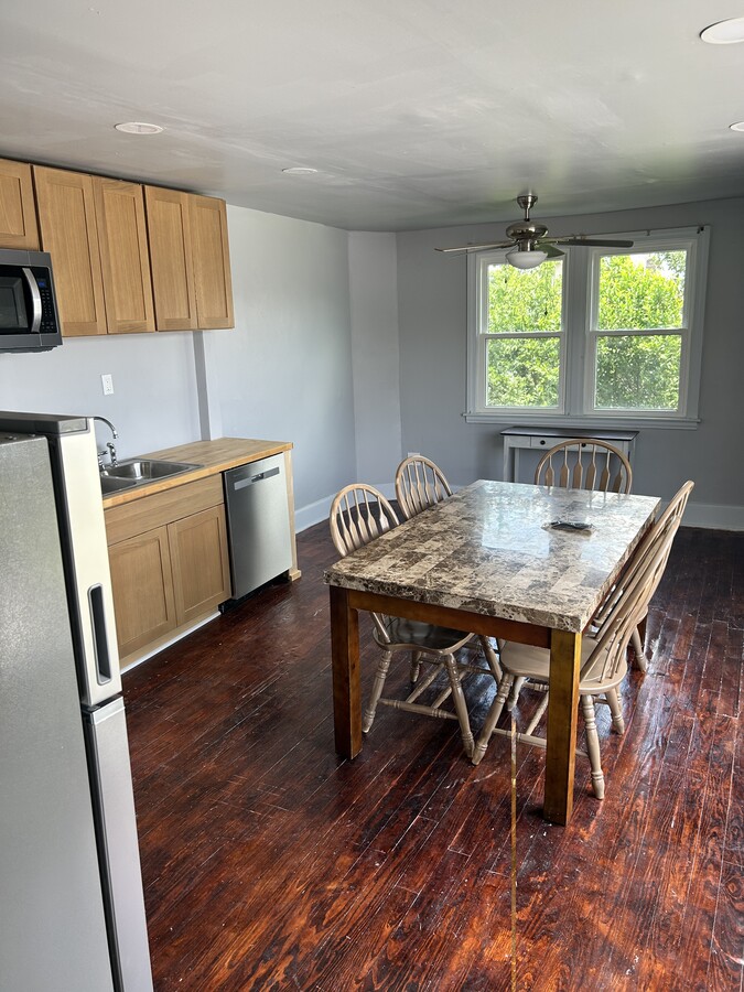 Photo - 1306 Simon Bolivar Ave Unit 1306.5 Simon bolivar Ave