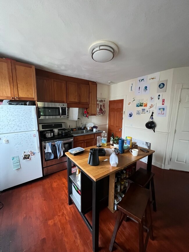 Building Photo - 6 Bedford St Unit R3