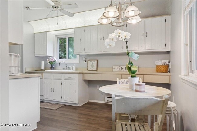 173 Amberly Dr