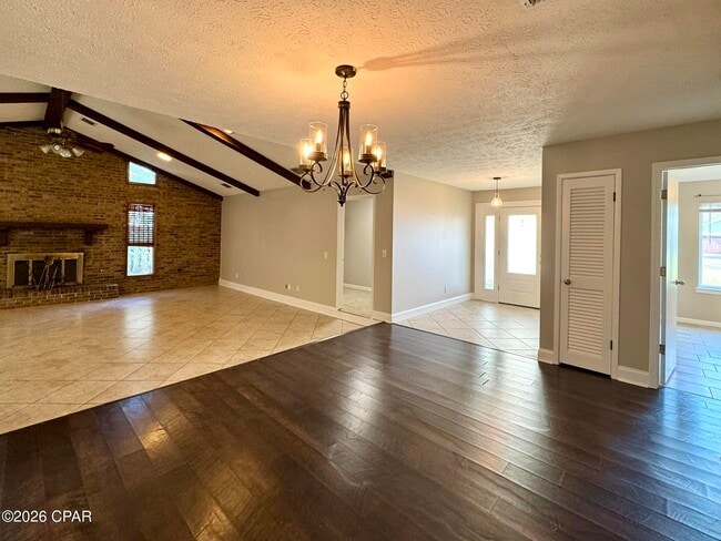 Photo - 130 Derby Woods Dr