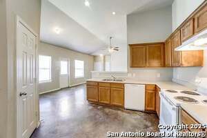 Photo - 5827 Golf Bnd