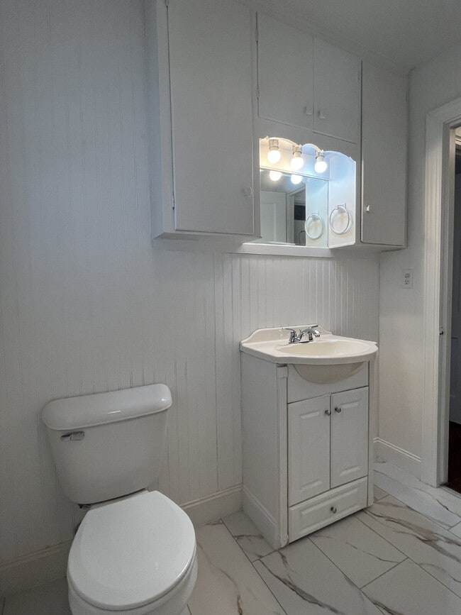 Photo - 3 Bedroom close to Campus!!