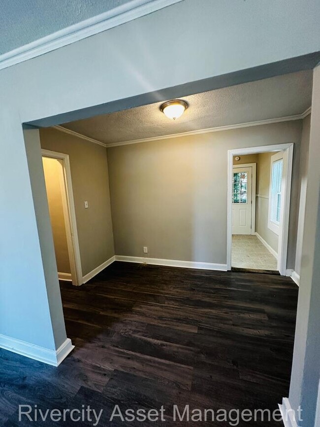 Photo - BERCLAIR BEAUTY, SECTION 8 WELCOMED!!!!!