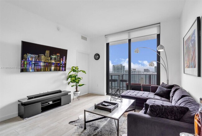 Photo - 45 SW 9th St Condo Unit 4410