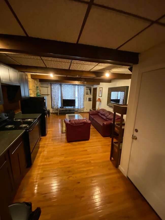 1639 5th Ave Unit RPI  all  inclusive