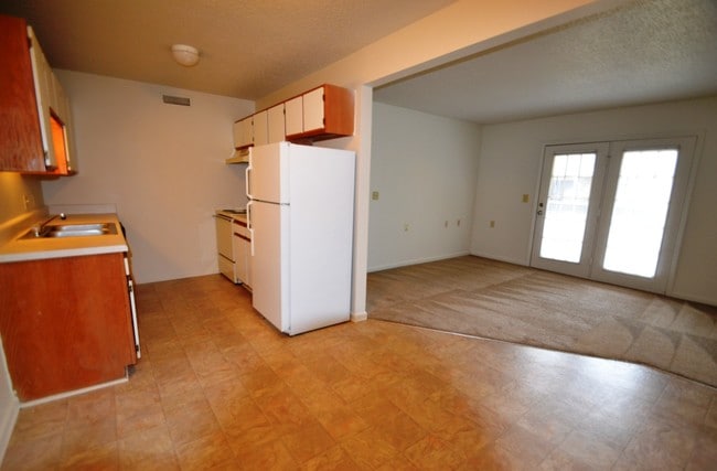 Salem Crest Apartment Homes