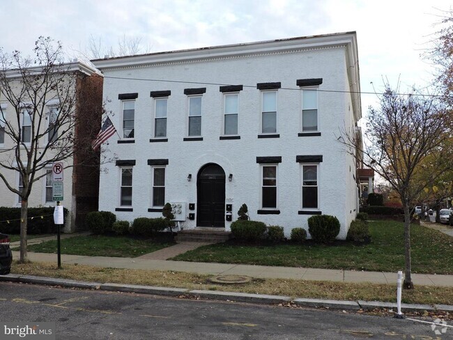 Building Photo - 1601 A St SE Unit 4 Rental