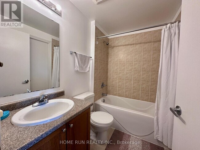 Photo - 70 Landry St.