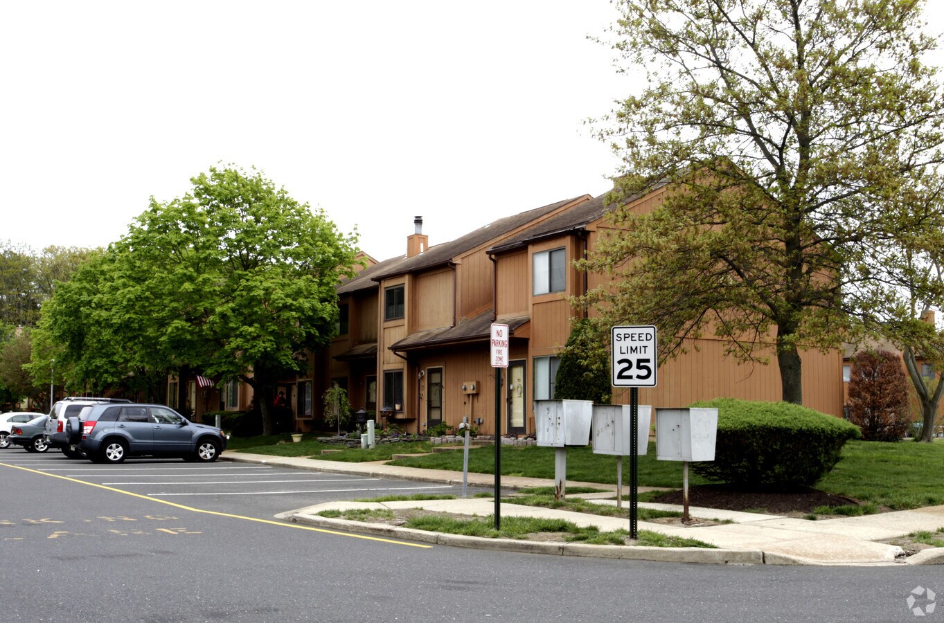 Photo - Laurelton Woods Apartments