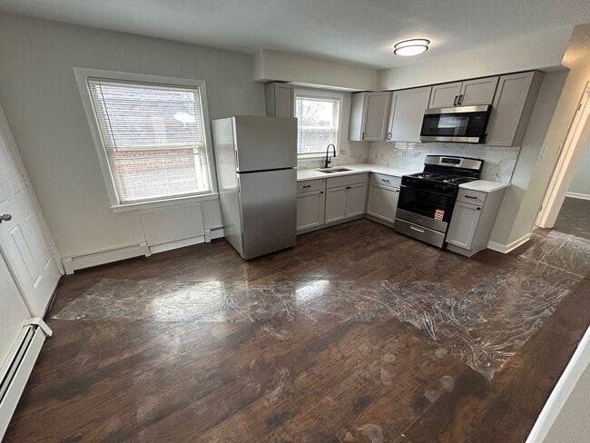 Photo - 7810 S Escanaba Ave Unidad 2B