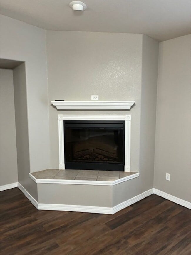 Photo - 2104 Hali Ln