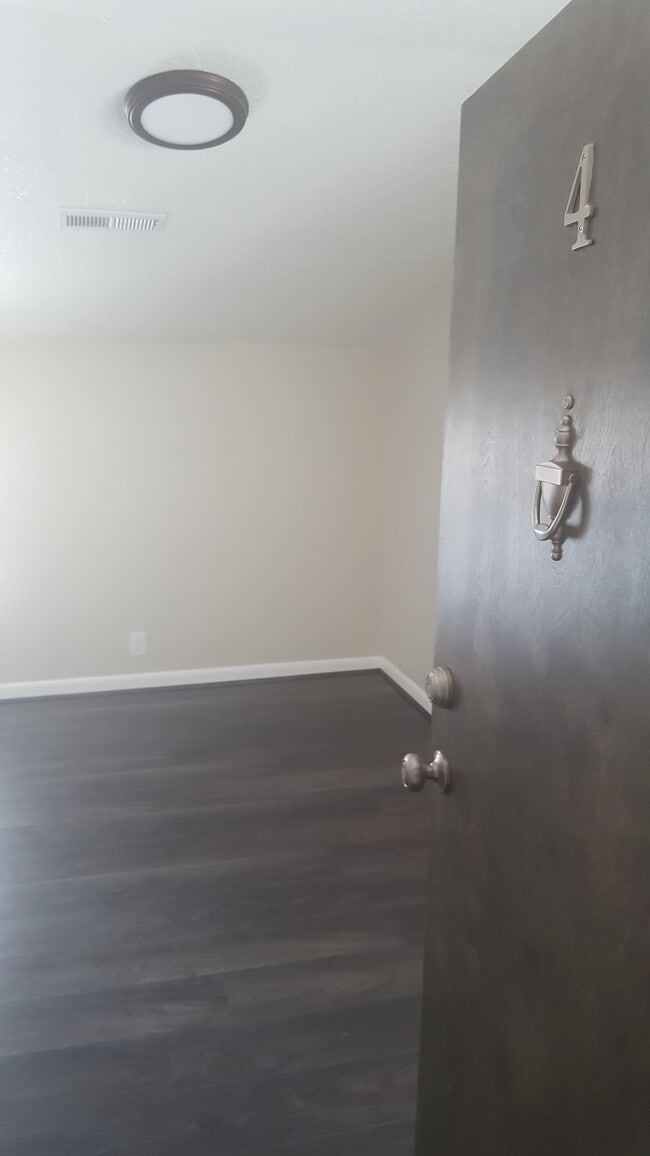 Photo - 6th Street, LLC Unidad 4