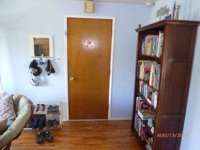 Photo - 2 Bed 1 Bath Upperr unit apartment in a Duplex