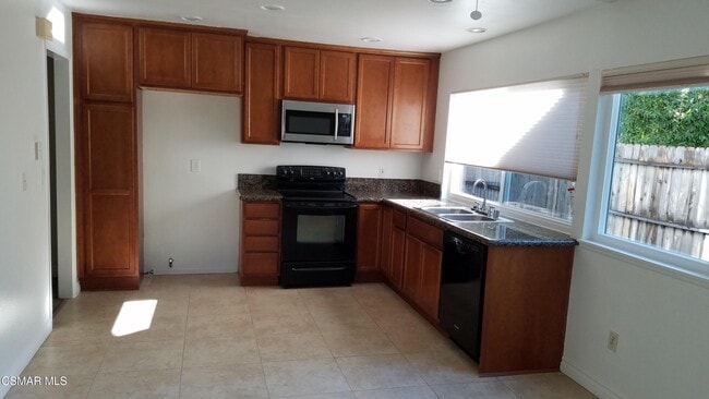 Photo - 909 Oakmound Ave