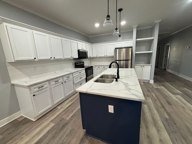 Photo - 5 bedrooms!! Remodeled top to bottom!