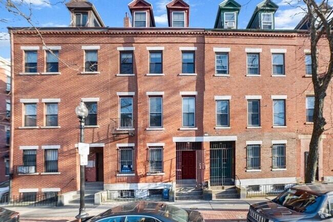 Building Photo - 248 Shawmut Ave Unit 3 Rental