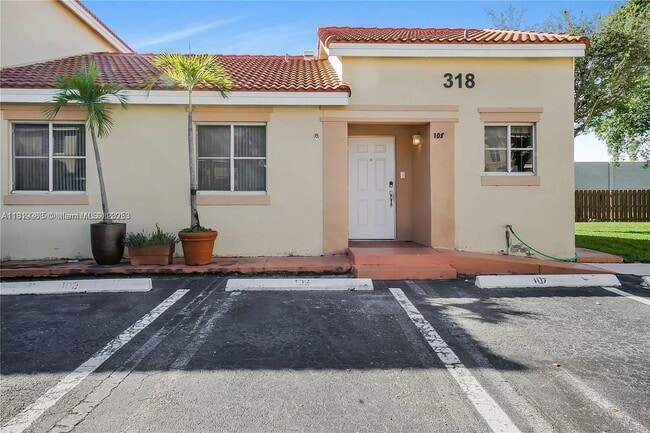 Photo - 318 NW 114th Ave House