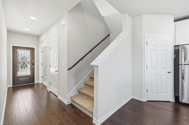 Photo - 704 Aliso Trail