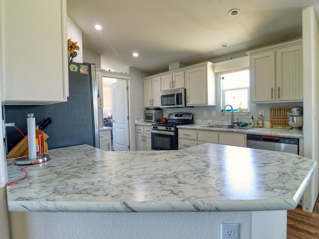Photo - 60661 Chalet Dr