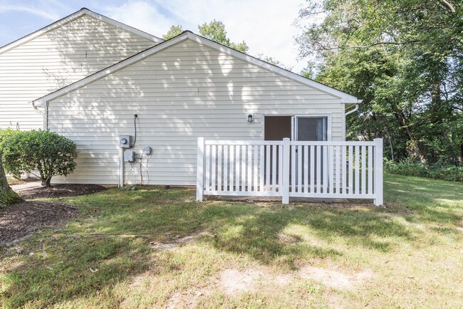 Photo - Brookmont Apartments