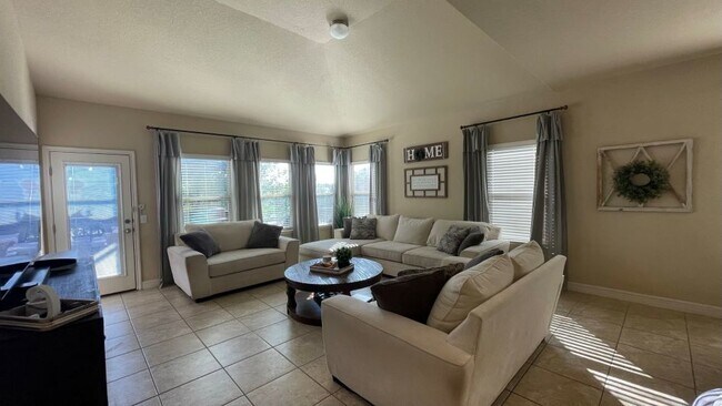 Photo - 12310 Coal Mine Rise