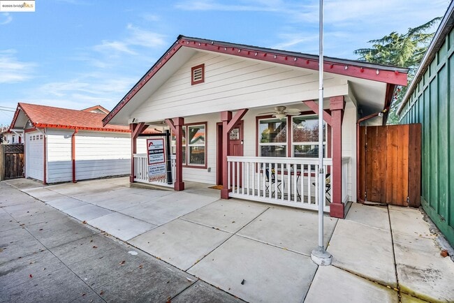 Photo - 507 Maple St