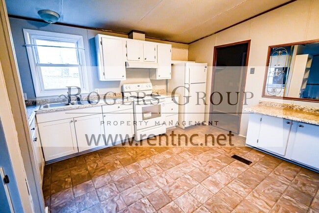 Photo - 104 Big Buck Rd
