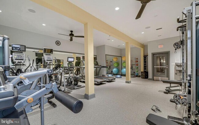 Photo - 309 Holland Ln Unit 328